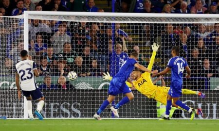 Vardy scores on Premier League return as Leicester holds Tottenham to 1 1 draw